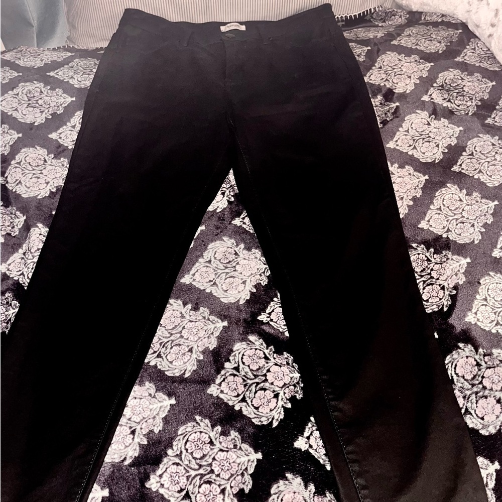Women's Black Skinny Jeans